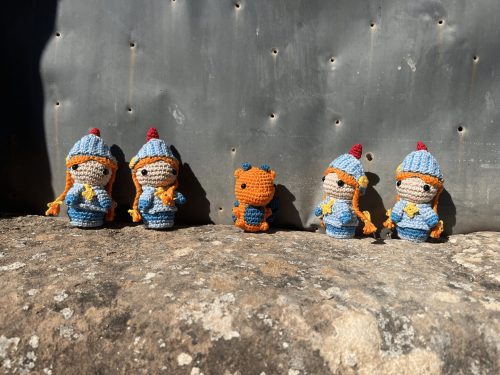 Amigurumi de Santa Jordina y el dragón